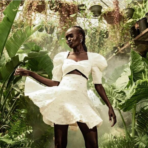 HELEN O’CONNOR paper daisy white 3d embellished crop top + mini Skirt Set XS NEW - Picture 8 of 10